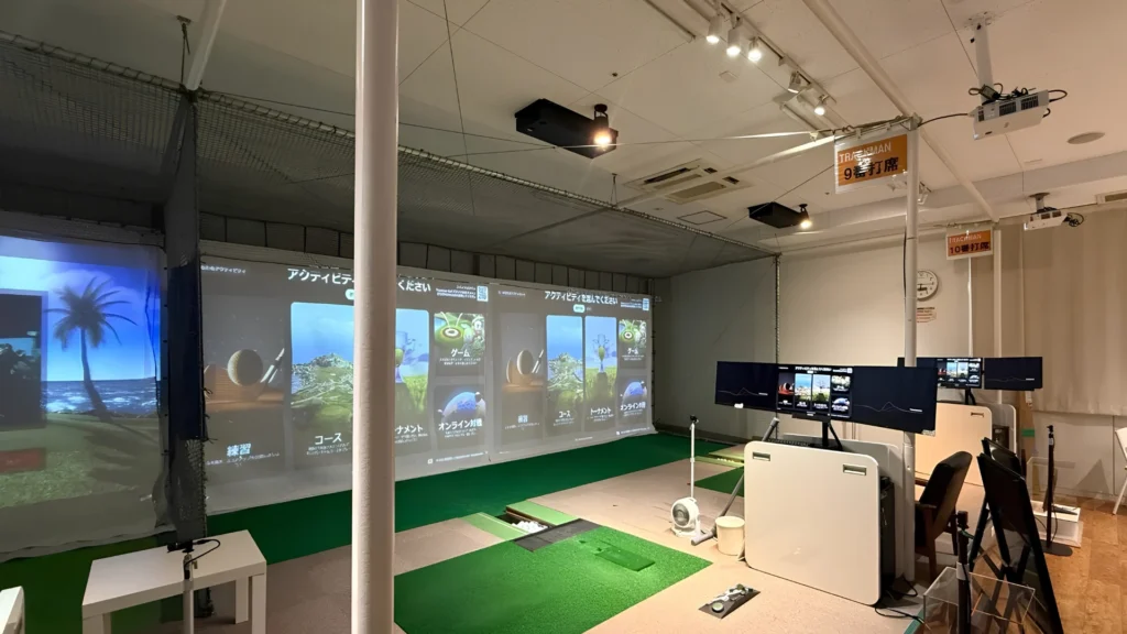 X-GOLF倶楽部 名古屋城北の店内